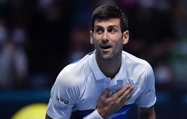 两位球员在 两位球员在