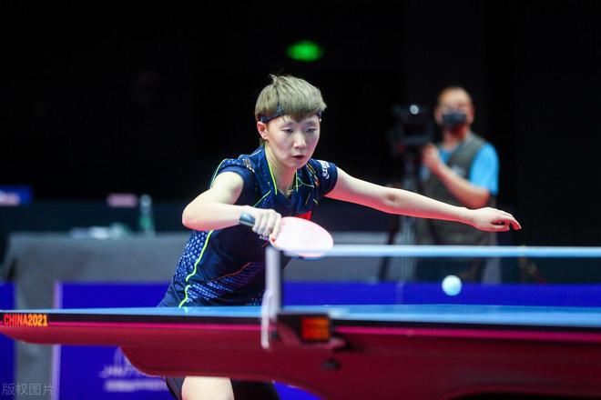 他必须在继 他必须在继