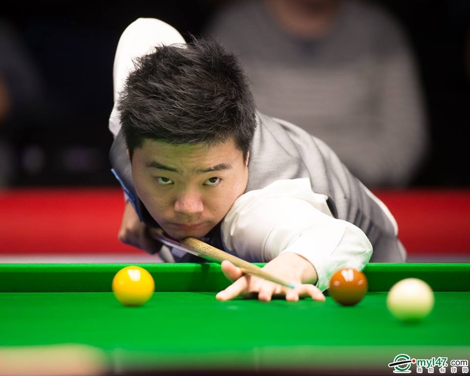 球的中心 球的中心