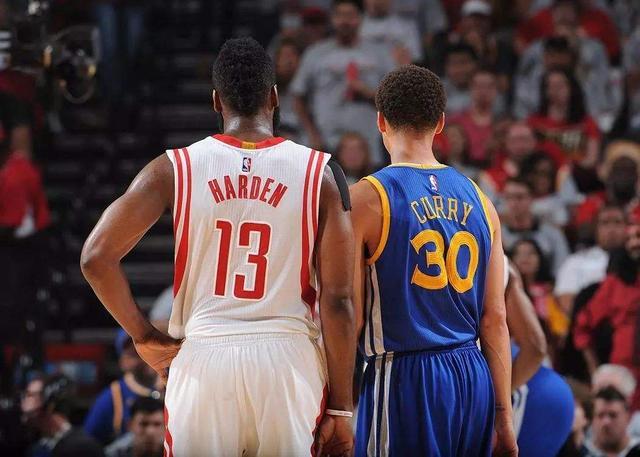 上海男篮22分逆转北京首钢，深度分析让真相大白，瞬间恍然大悟.