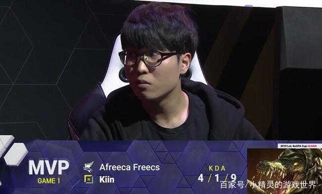 在庆祝胜利 在庆祝胜利